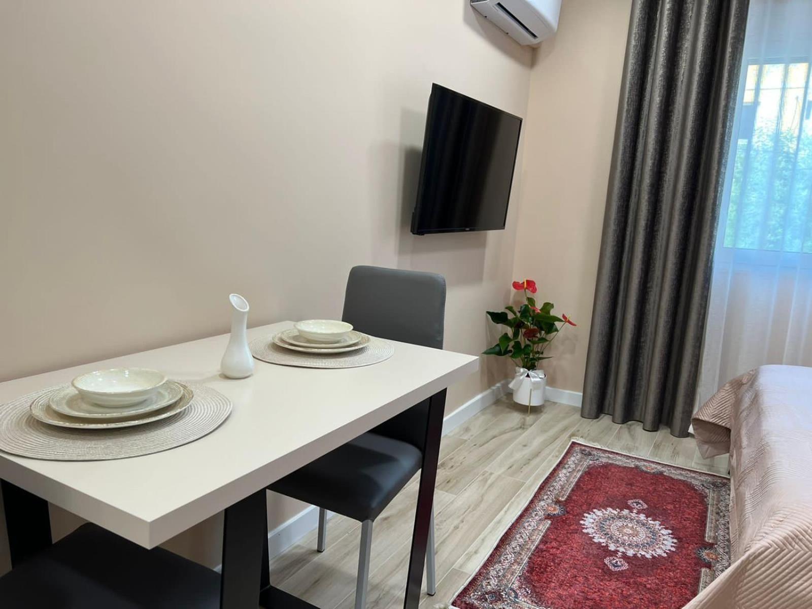 Smart Home , Lovely Apartment In Tirana Exterior foto