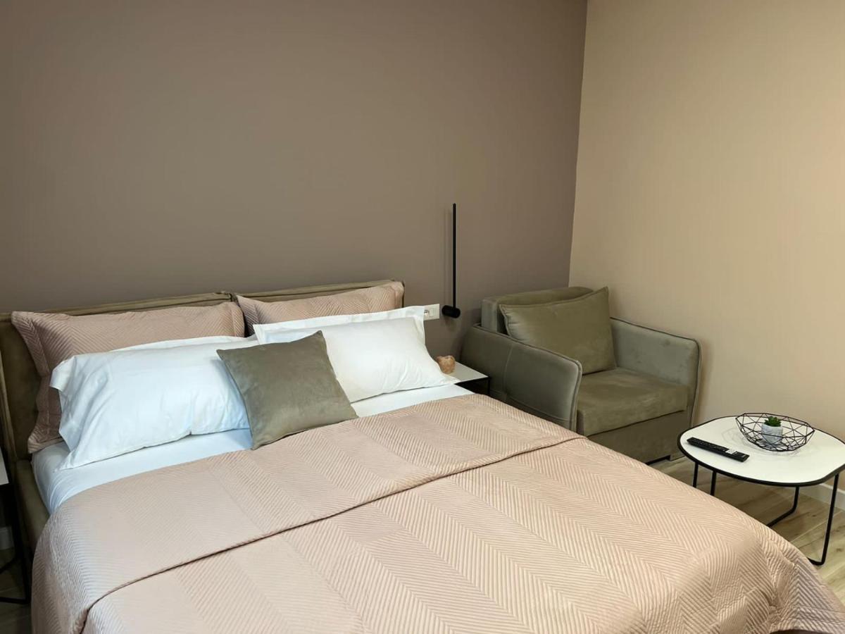 Smart Home , Lovely Apartment In Tirana Exterior foto