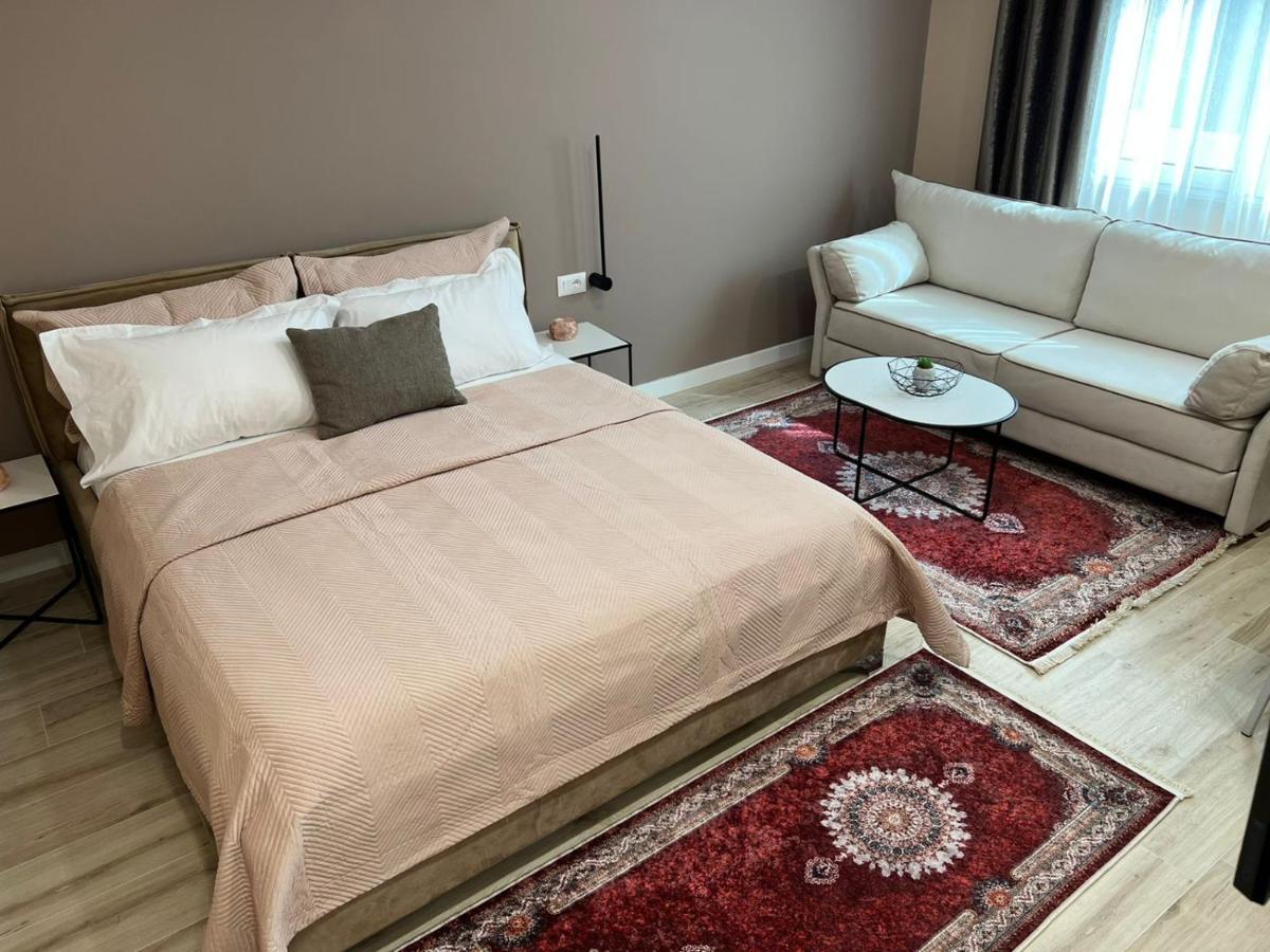 Smart Home , Lovely Apartment In Tirana Exterior foto